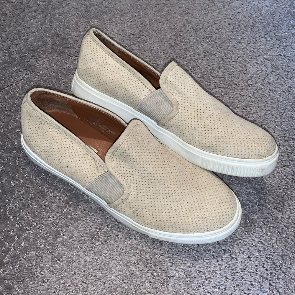 Steve Madden slip on sneakers